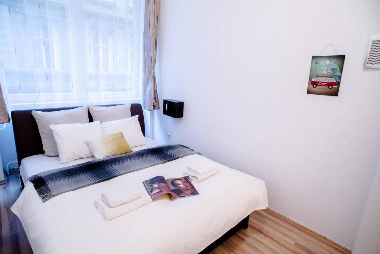 Cosy & Central A/C Apartment Budapest Esterno foto